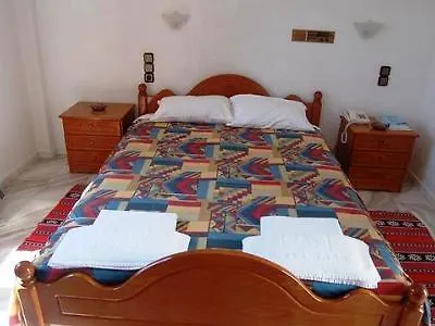 Alex Hotel Tourlos
