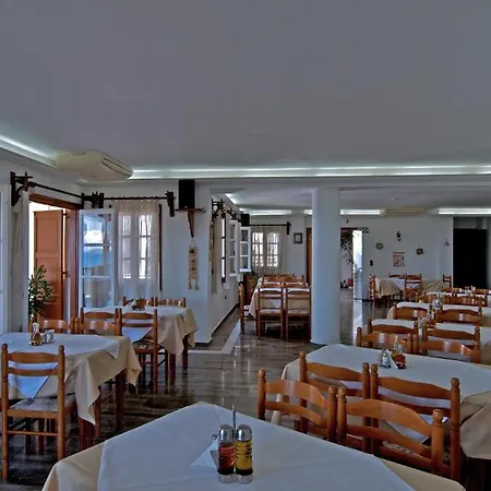 Alex 4* Tourlos